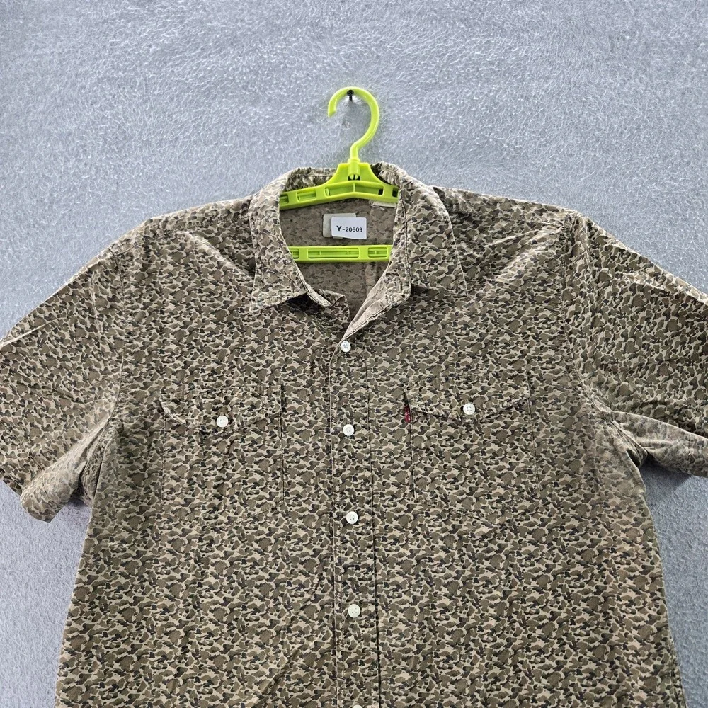 Levi's Men Button Up Shirt‎ XL Tan Camouflage Short Sleeve